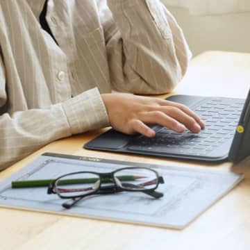 円錐角膜（1）角膜変形で視力低下…乱視と間違われやすい【一生見える目をつくる】