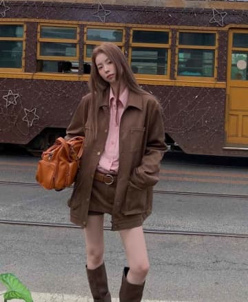 一気に秋っぽ♡ おしゃれオーラを纏う最旬ブラウンコーデ