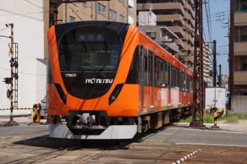伊予鉄道、新型7000系を追加投入で12両体制に12月3日から運行開始