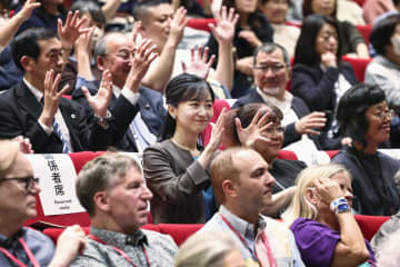 佳子さま「国際ろう芸術祭」出席　東京杉並区ホール「座・高円寺」