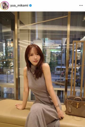 三上悠亜、「チェンソーマン」美女キャラ・レゼになる　激似コスプレで話題沸騰「神！？！？」