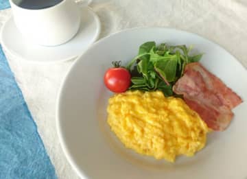 パンに合う！「卵×チーズ」の朝ごはんレシピ3選