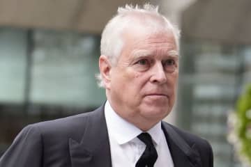 アンドルー英王子称号剥奪 疑惑巡り米下院が聴取要請