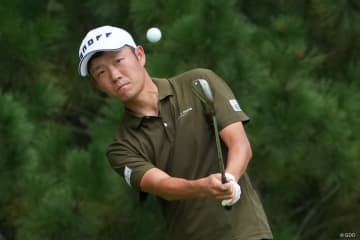 浅地洋佑が3打差暫定10位発進 比嘉一貴、池村寛世は57位