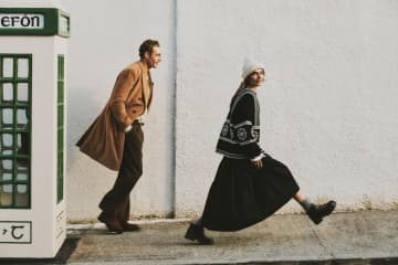 【週末から旅まで完璧】バナナ・リパブリック最新コレクション「ELEVATED COZY」登場！アイルランドの田園で生まれた、洗練された心地よさ。