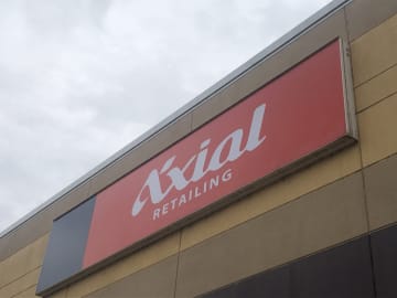 アクシアルリテイリング、中間期は増収増益