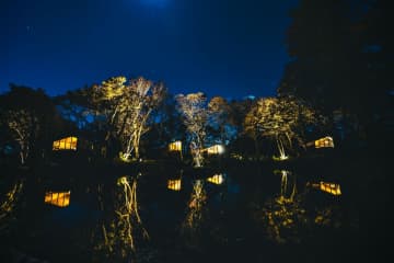 【過去最大規模】サウナも温泉も愛犬も！「Earthboat Nasu」11月30日開業！那須湯本の硫黄泉と池を囲む全19棟の絶景空間！