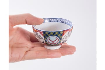 吉野家、2026年の福袋「福箱」を発売。先着3000名に「超小盛丼」をプレゼント