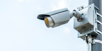 防犯カメラ、約7割が「不快でも安心」　犯人特定の“きっかけ”8年で4倍増…治安維持「必須インフラ」への複雑心理
