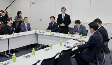 給食無償化、月内合意目指す　自維公、26年度実施に向け