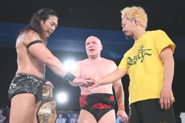 【DDT】TAKESHITAが“恩師”アントーニオ本多との一騎打ちで勝利して涙！「プロレスを愛するということを教えてくれたのが本多さん」