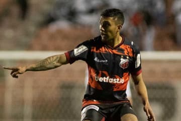 25歳の南米ウインガーがJ上陸か？　名門の下部に所属…現地報道「日本のクラブと交渉中」