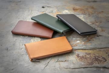 【厚さ10mmの限界突破】建築家が創る薄い長財布「Hitoe L-zip L 2025」登場！5つの新技術で「収納しても薄い」を実現！