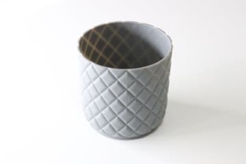 セリアで思わず値札を探しちゃったよ！高級感がすごい♡インテリアにもなる園芸用品