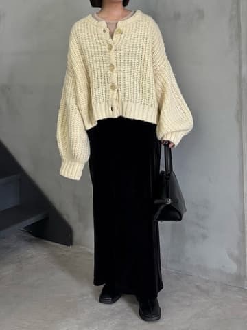 秋冬は「黒スカート」1枚あると便利！上品で細見え効果も♡大人の着回しコーデ5style