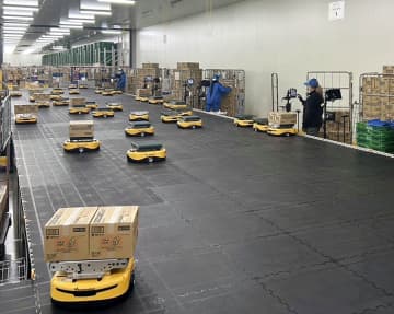 三菱食品 低温品の仕分けロボット導入 深夜の作業軽減、雇用確保へ