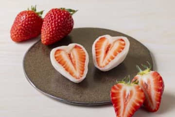 【弁才天】いちごの断面がハートに♡「ハートいちご大福」で愛を伝える限定セット
