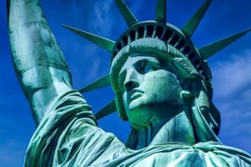 ニューヨーク市長に34歳のゾーラン・マムダニ氏が就任。大竹「トランプ大統領が「極右」の主張を繰り返してきてたけど、それの揺り戻しといえるかも」