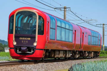 トキ鉄「雪月花」、上越妙高〜金沢で初の直通運転！“旧北陸本線”並行在来線3社が連携