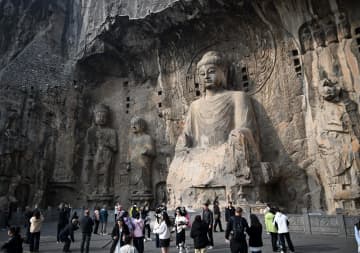 古都洛陽の観光産業が活況　中国河南省