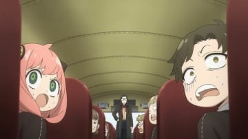 アニメ『SPY×FAMILY』11月8日放送の第43話「白い嫉妬」「イーデン校バスジャック事件」場面カット解禁