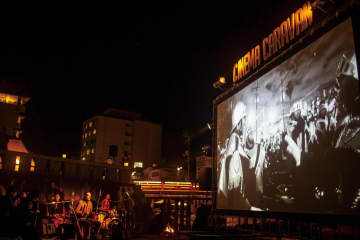 野外シアターイベント「品川国際映画祭」アニメ映画『この世界の片隅に』など36作品を無料上映