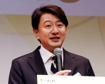 青井実アナ、フジ生放送で大照れ出産報告！妻はテレ東・相内優香アナ