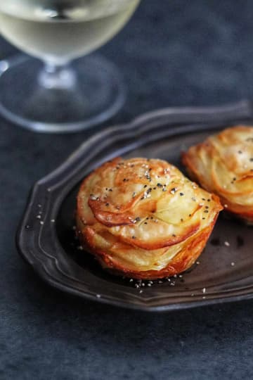 スライスしたじゃがいもで！カリほく「ベーコンチーズのポテトミルフィーユ」の作り方