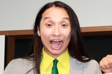 “ロン毛芸人”の女装に「いい女」の声続出　布川の大変身に「めっちゃ美人」「ランウェイいける」