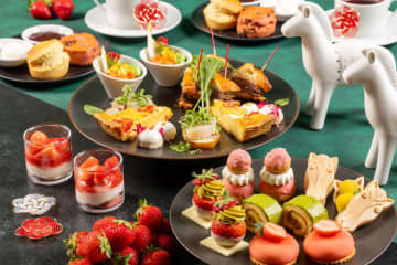 グランド ハイアット 東京の”新春”苺＆抹茶アフタヌーンティー、主役は26年干支「うま」のもなか