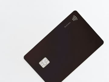 使うだけで“推しに還元”―次世代「推し活クレカ」日経トレンディ2026年ヒット予測に掲載