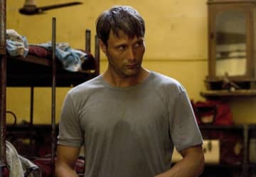 マッツ・ミケルセン、“秘密”を抱える男の複雑な心情を繊細に表現　『アフター・ウェディング』冒頭映像解禁