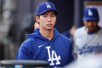 【ドジャース】帰国のキム・ヘソン　空港で真偽不明の「親族借金騒動」に巻き込まれる＝韓国報道