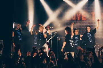 【ライブレポート】MUCC×摩天楼オペラ、2マンライヴツアー＜Love Together＞開幕。「ツアー初日が摩天楼オペラで良かった」
