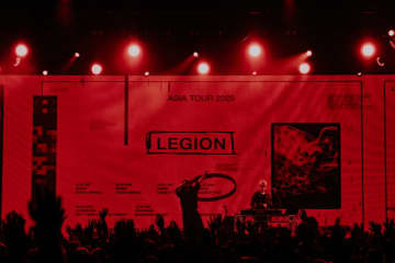 ＜ライブレポート＞Creepy Nuts、国境も言語も飛び越えた“よふかし”の熱狂――初のアジアツアー、台北公演DAY2