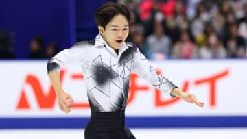 鍵山優真　ショート1位も会心の滑り出ず悔しさあらわ 　「ステップも混乱」「絶対にやってはいけないミス」