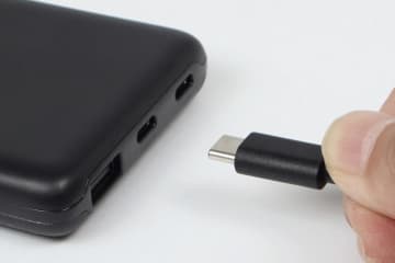 冬ツーリングも快適に！　武川からUSB Type-C対応「ヒートシート」登場