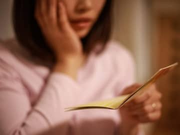 「困窮度が極まっている」世帯年収800万円・45歳女性が嘆く理由。夫の収入なしでは子育てできない現実