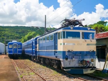 大井川鐵道「12系」、11月16日デビュー！“ブルートレイン塗装”ED31 4とタッグで往年の姿復活！