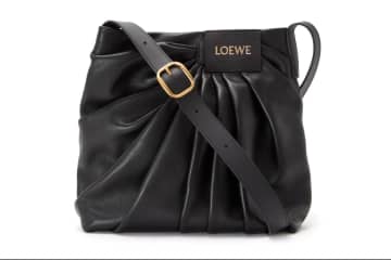 ロエベの“大きめ”バッグ、カジュアルにも仕事にもOK！人気の優秀トートやショルダーバッグに新作