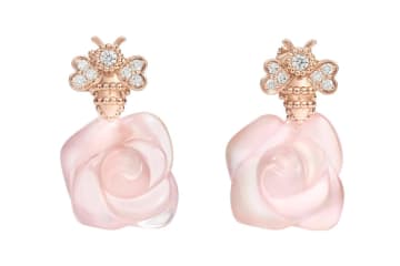 ディオール“薔薇咲く”ファインジュエリー「ラ ローズ ディオール」ミツバチがとまる花ピアスなど