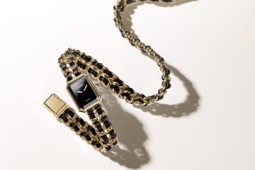 シャネルのアイコンウォッチ「プルミエール」2連ブレスレット＆ネックレスタイプも