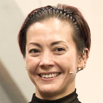 土屋アンナ「手紙書いて“25日にして”とか調整するかも」　今年のクリスマスの過ごし方を明かす