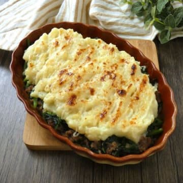 ボリュームたっぷり！「ほうれん草とひき肉のグラタン」