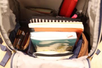 気持ちも整う！「バッグの中身の整理法」とおすすめグッズ3選