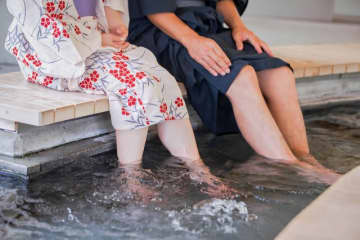 20代の「交際経験ゼロ」が急増、30代の「恋愛は無駄」意識も増加…恋愛観が激変した背景