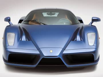 フェラーリ エンツォフェラーリは、創業55周年を記念して製造された399台の限定車【スーパーカークロニクル・完全版／043】