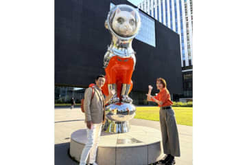 元宝塚星組トップスター、大阪馴染みの街で突撃ロケ…紅ゆずる「食欲と芸術の秋」