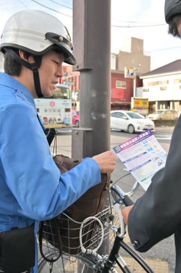 自転車の酒気帯び　罰則化1年、摘発100件　ながらスマホも警告増　茨城県警