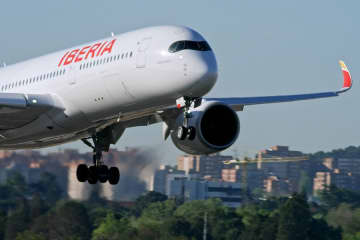 イベリア航空、東京/成田〜マドリード線再開1周年　日本米約10トン使用